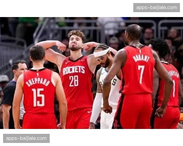 火箭遭遇两连败跌至西部第六 申京高效三双难掩球队整体低迷