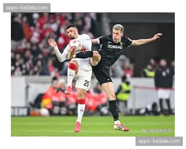 翁达夫斯图加特18球 德国前锋本土联赛状态保持稳定