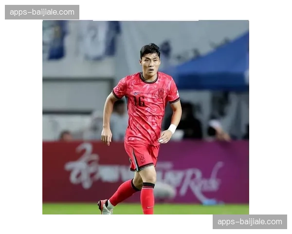 朴镇燮跑动覆盖面积惊人 浙江单后腰体系因韩国国脚而稳固