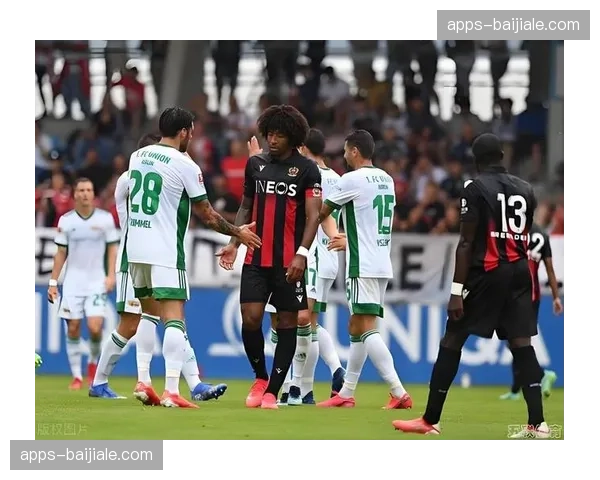 伯恩茅斯逼平利兹联的战术纪律：防守落位与转换时机的把握分析